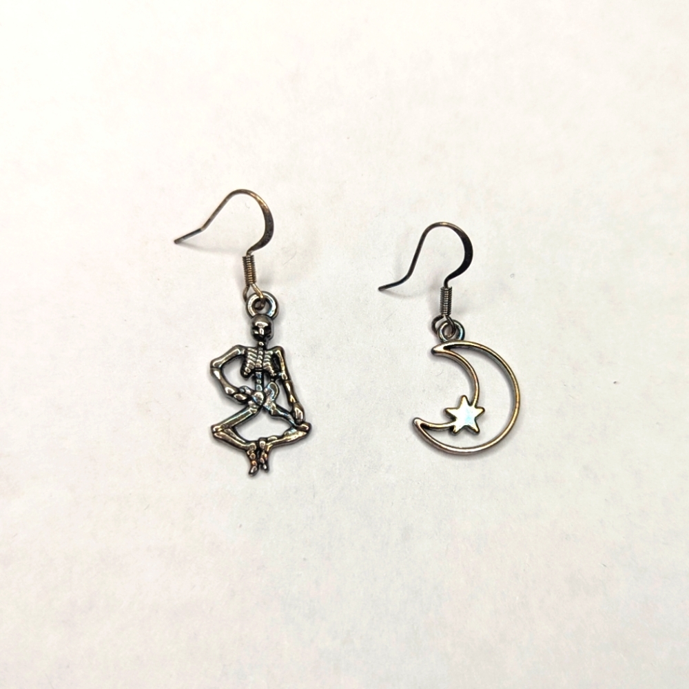 Mismatched Halloween Earrings